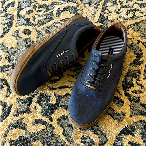 Tommy Hilfiger Other - Tommy Hilfiger 💙 Cloth Sneakers size 11